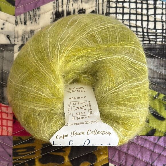 Cape Town Yarn Kid Gloss Hand Dyed NWT Mohair Silk Blend Green - Picture 3 of 8
